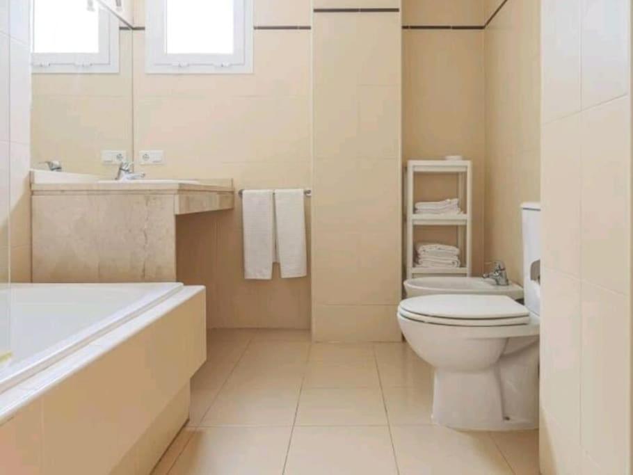 Alojamiento Con Piscina Y Parking En Sevilla 라알가바 외부 사진